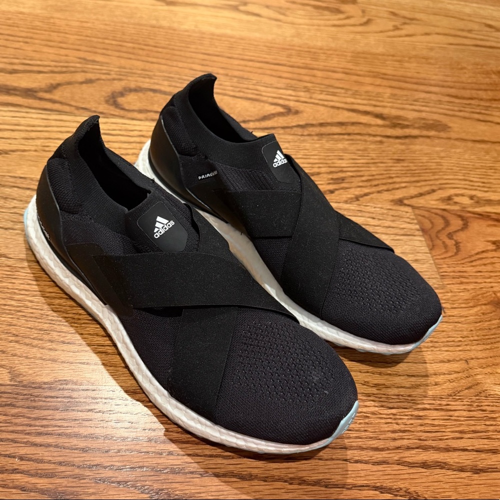 Adidas ultra boost black size 9.5